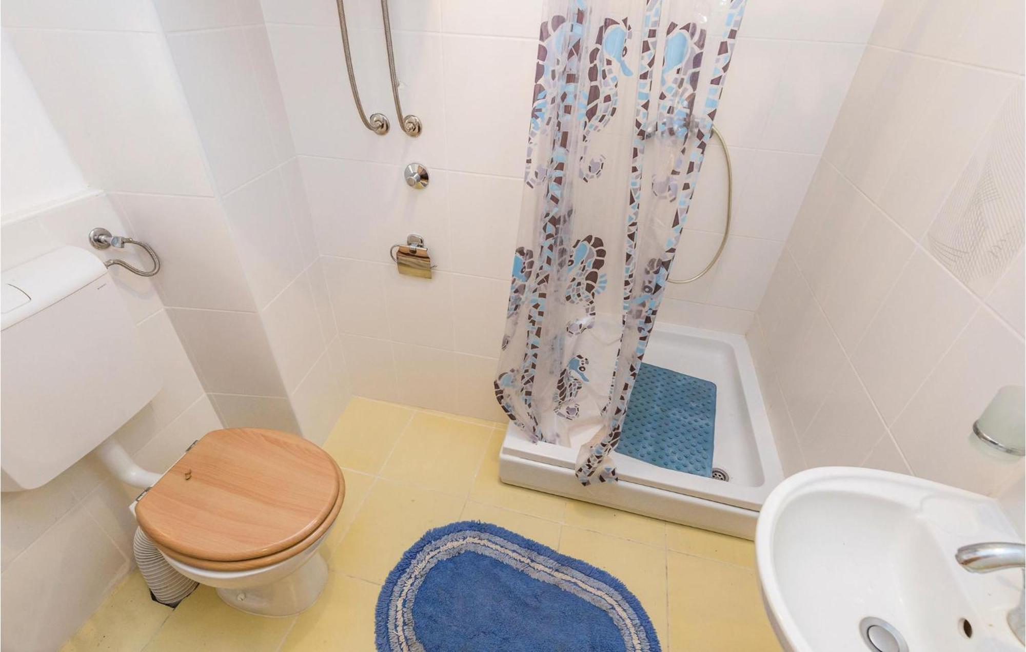 1 Bedroom Nice Apartment In Senj Senj  Ngoại thất bức ảnh