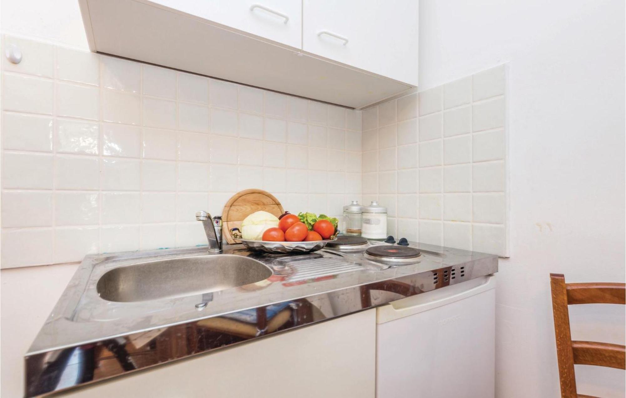 1 Bedroom Nice Apartment In Senj Senj  Ngoại thất bức ảnh